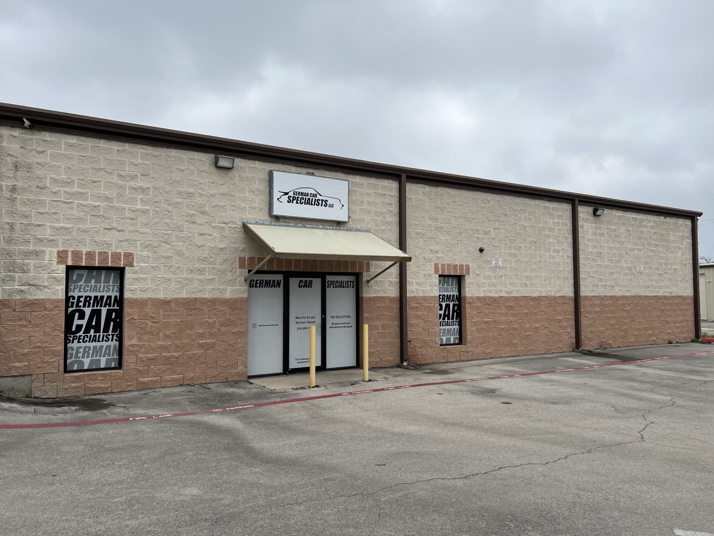 German Car Specialists shop entrance in San Antonio